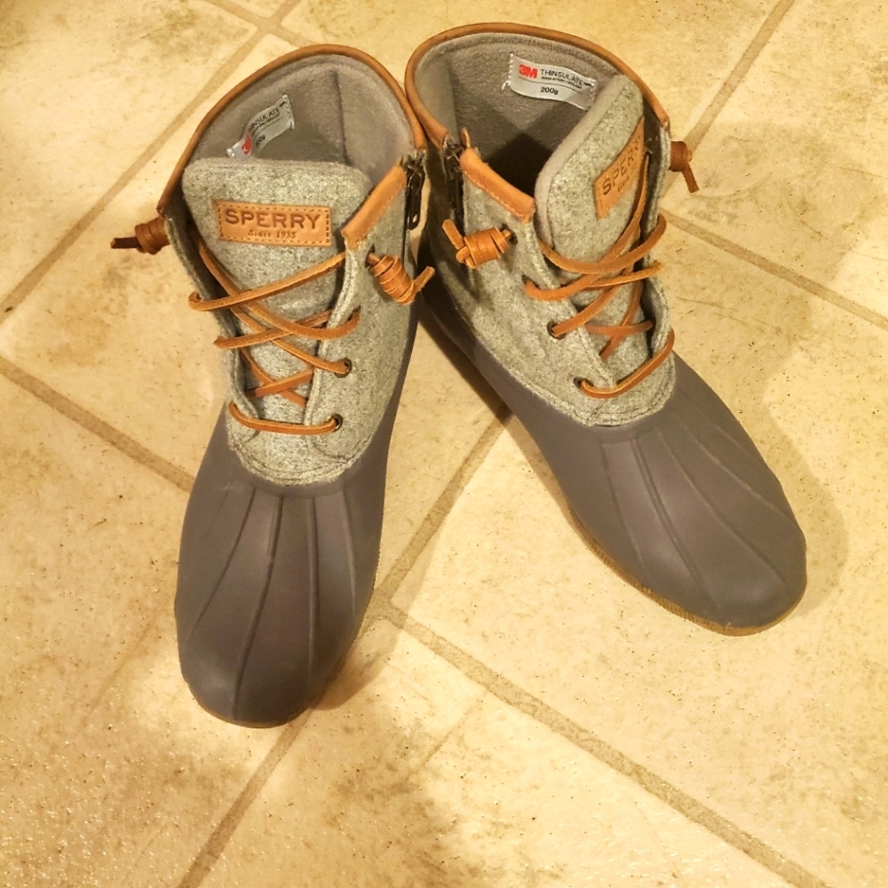 Sperry Duck Boots size 9.5
